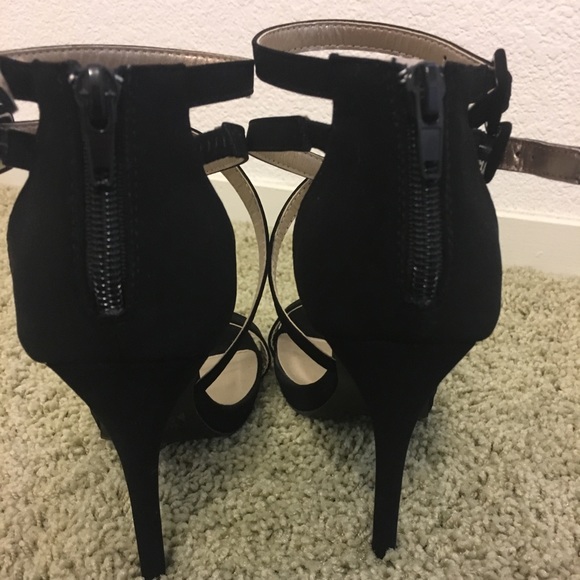 Brand new black heels - Picture 3 of 5